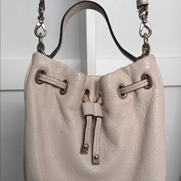 Kate Spade Pebbled Leather Drawstring Bucket Bag in Light Beige/White - Picture 3 of 10